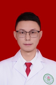 周富彬
副主任医师 